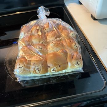 Brug Bakery - Cute teddy bear dinner rolls - Bakeries Near Me - Kapolei, Hawaii Brug Bakery - Cute teddy bear dinner rolls - Bakeries Near Me - Kapolei, Hawaii
