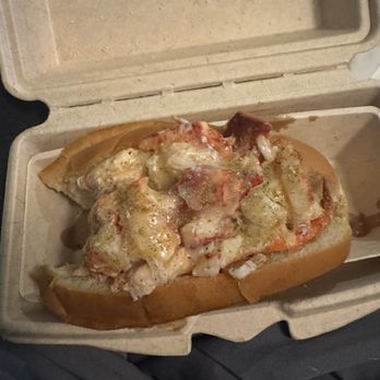 Luke's Lobster - Lobster Roll - Seafood Near Me - Seattle, Washington Luke's Lobster - Lobster Roll - Seafood Near Me - Seattle, Washington