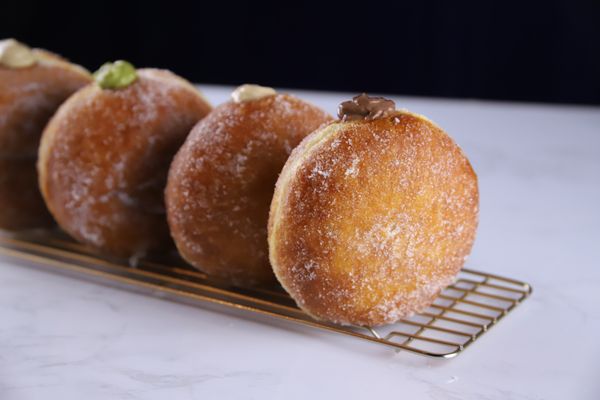 Dot & Dough by null