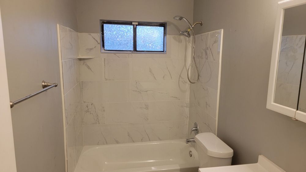 Slide of D And E Services