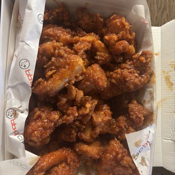 bb.q Chicken - Hot Spicy Boneless Party Pack 40 - Chicken Wings Near Me - Aiea, Hawaii