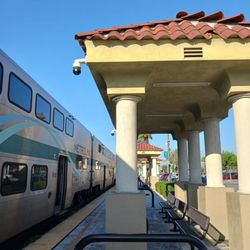 Fontana Metrolink Station