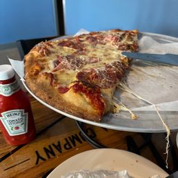 Apollo 16" Pizza Apollo 16" Pizza