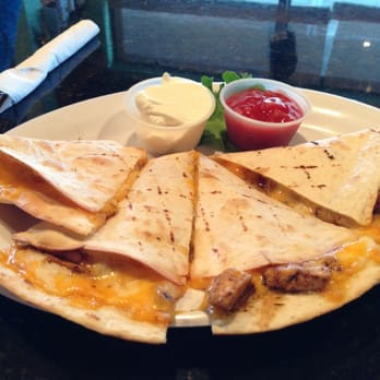 Endless Summer Grill - Blackened chicken quesadillas - American Near Me - Destin, Florida Endless Summer Grill - Blackened chicken quesadillas - American Near Me - Destin, Florida
