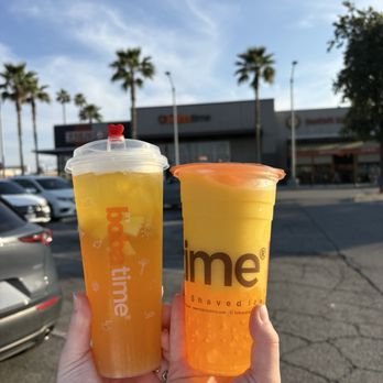 It's Boba Time - Ming Ave - A mango lime, iced tea and a mango slush with mango popping Boba and mango jelly stars. - Bubble Tea Near Me - Bakersfield, California It's Boba Time - Ming Ave - A mango lime, iced tea and a mango slush with mango popping Boba and mango jelly stars. - Bubble Tea Near Me - Bakersfield, California