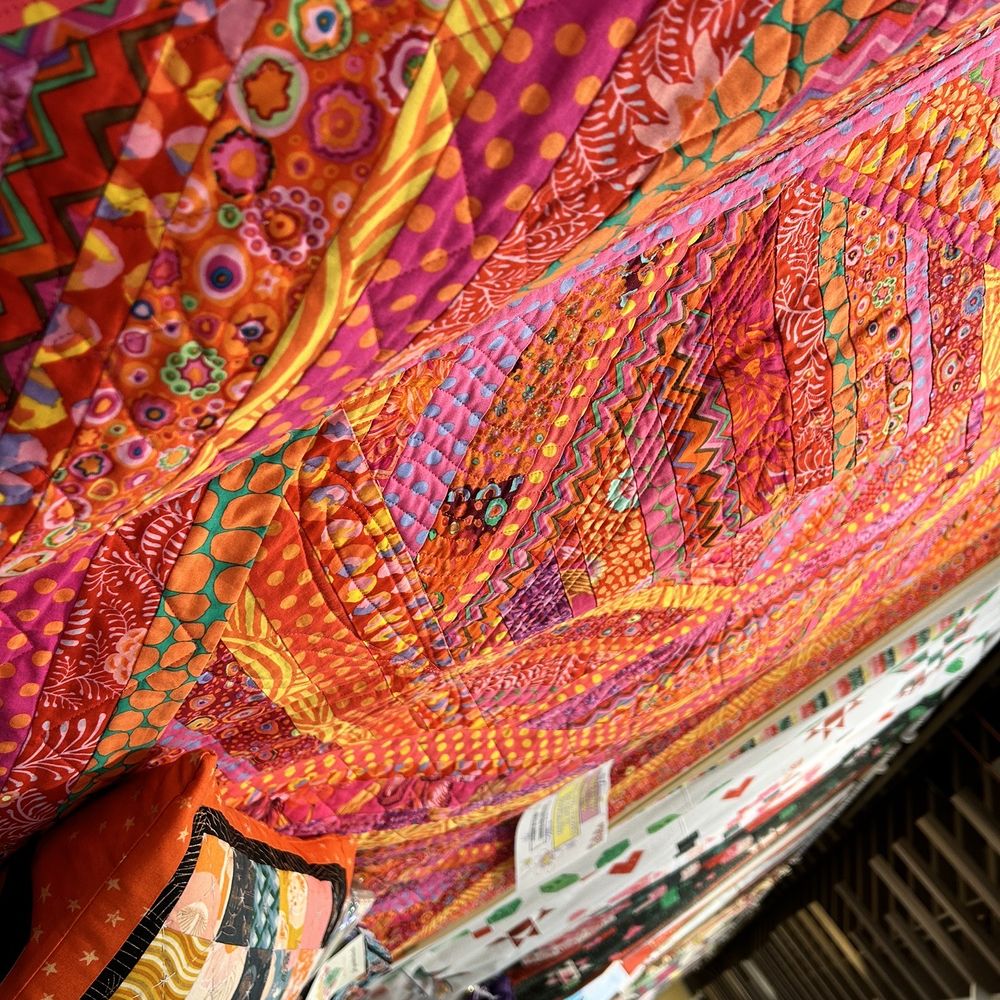 Quilting Mayhem - Bright quilt! - Fabric Stores Near Me - Snohomish, Washington Quilting Mayhem - Bright quilt! - Fabric Stores Near Me - Snohomish, Washington