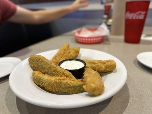 Pluckers Wing Bar by null