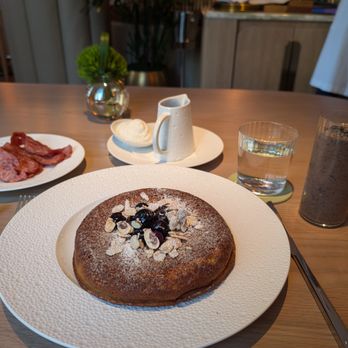 Lex Yard - Buttermilk pancake - New American Near Me - New York, New York
