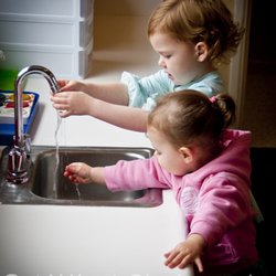 Casa Montessori De Carlsbad - Wash, wash our hands