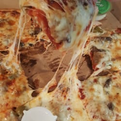 Chanticlear Pizza - Lovin' that cheese stretch....