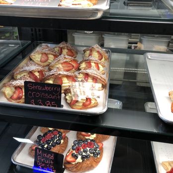 Le Croissant - All the lovely treats - Bakeries Near Me - Greenwood, Indiana