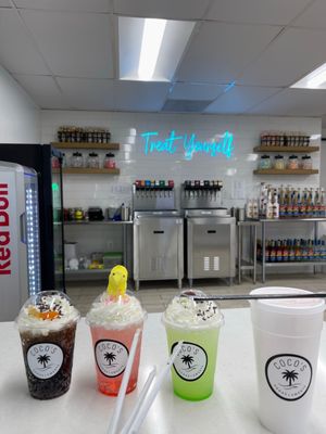 Coco's Sodas + Sweets by null