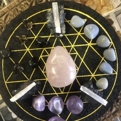 Middle Path Minerals - Crystal Grids of so many varieties!