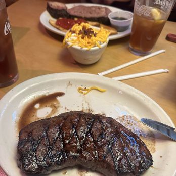Texas Roadhouse - Steakhouses Near Me - Albuquerque, New Mexico