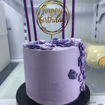 Sand & Flour Baking - Birthday cake - Custom Cakes Near Me Sand & Flour Baking - Birthday cake - Custom Cakes Near Me