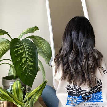 jeanellebeauty - fresh cut with curtain bangs - Hair Stylists Near Me - SEATTLE, Washington jeanellebeauty - fresh cut with curtain bangs - Hair Stylists Near Me - SEATTLE, Washington
