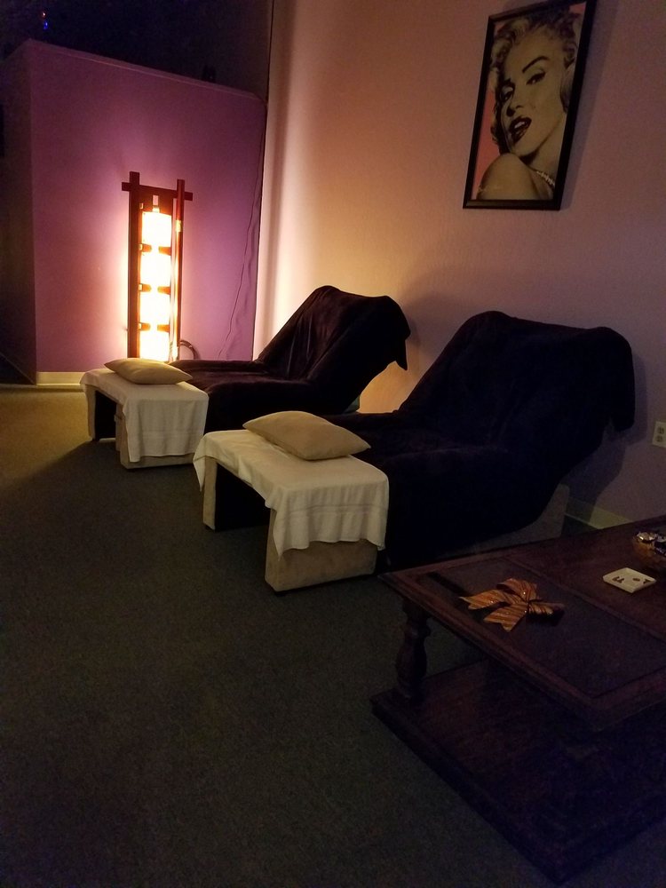 Oasis Massage Logo
