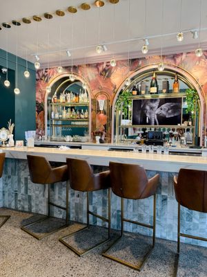 Blanc Champagne Bar by null