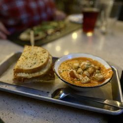 Bar Louie - Tampa - Grilled Cheese and Creamy Tomato Basil Soup