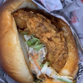 Monroe's Hot Chicken - Southern chicken sandwich w mild sauce - Chicken Shop Near Me - Phoenix, Arizona