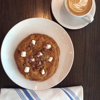 Maplewood Kitchen and Bar - Cornflake cookie and cappuccino - Breakfast & Brunch Near Me - Cincinnati, Ohio