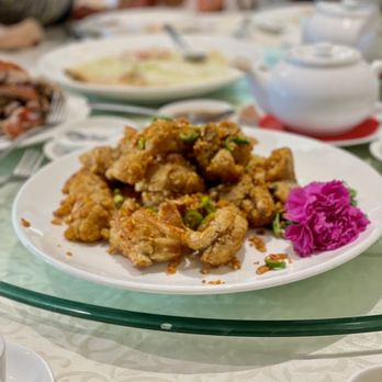 Red Star Seafood Restaurant - Deep Fried King Crab with Salt and Pepper - Seafood Near Me - Vancouver, British Columbia Red Star Seafood Restaurant - Deep Fried King Crab with Salt and Pepper - Seafood Near Me - Vancouver, British Columbia