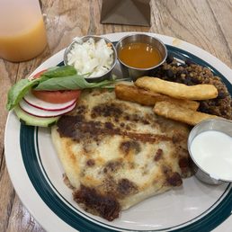 Steak papusa plate (and melon aqua fresca with a tajin rim which was out of this world).