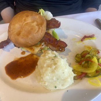 Mustards Grill - Grilled chicken sandwich with mashed potatoes - New American Near Me - Napa, California Mustards Grill - Grilled chicken sandwich with mashed potatoes - New American Near Me - Napa, California
