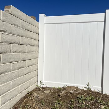 Ergeon - The western end starts at out block wall. - Fences & Gates Near Me - Riverside, California