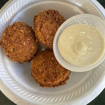 Halal Pita - Falafel with Tahfni 3 Pcs - Mediterranean Near Me - Raleigh, North Carolina