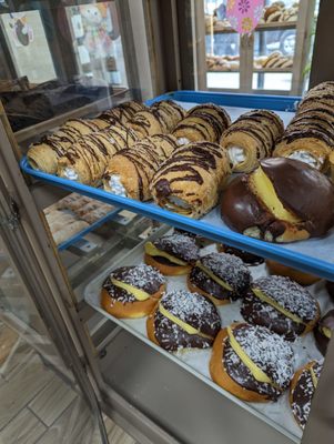 Artemio's Bakery by null