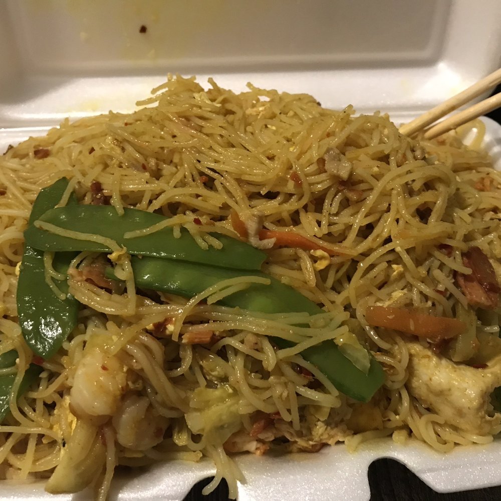 China Banquet - The Singapore mei fun, delicious perfectly seasoned. Perfectly cooked noodles. 5 of 5! Bit spicy, curry heat. - Chinese Near Me - New Castle, Pennsylvania