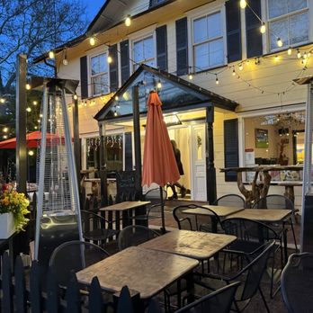 V-Spot Food Restaurant - Outdoor seating with heaters. - Coffee & Tea Near Me - New Hope, Pennsylvania V-Spot Food Restaurant - Outdoor seating with heaters. - Coffee & Tea Near Me - New Hope, Pennsylvania