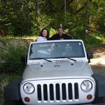 Hidden Napa Jeep Wine Tours - Frias Family Vineyards - Wine Tours Near Me
