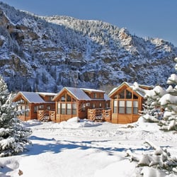 Rock Gardens Mobile Home & Camper Park - Cabins available for Winter Getaways