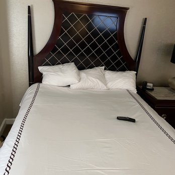 InterContinental New Orleans - The worst pillows I've ever had in a hotel - Hotels Near Me - New Orleans, Louisiana InterContinental New Orleans - The worst pillows I've ever had in a hotel - Hotels Near Me - New Orleans, Louisiana
