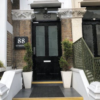 NOX Kensington - Front door daytime - Hotels Near Me - London, XGL