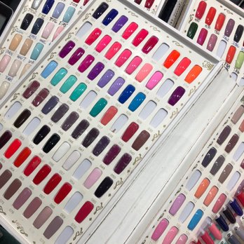 Lux Nail Bar - Gel nail colors - Nail Salons Near Me - Thornhill, Ontario