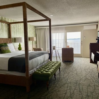 The Bayview Hotel - Room 303 - Guest Houses Near Me - Bar Harbor, Maine
