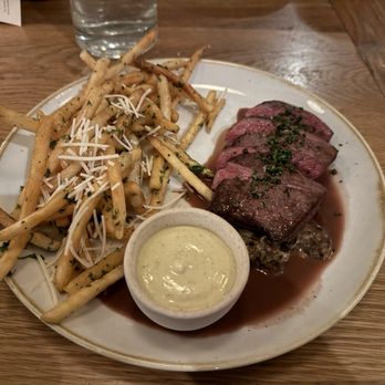 Canard - Wine Bars Near Me - Portland, Oregon