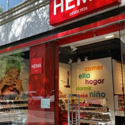 Hema - Entrada de tienda por la calle Fuencarral