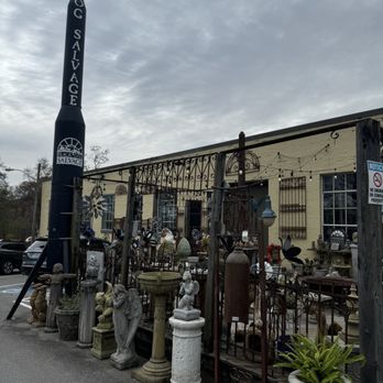 Black Dog Salvage - Antiques Near Me - Roanoke, Virginia Black Dog Salvage - Antiques Near Me - Roanoke, Virginia