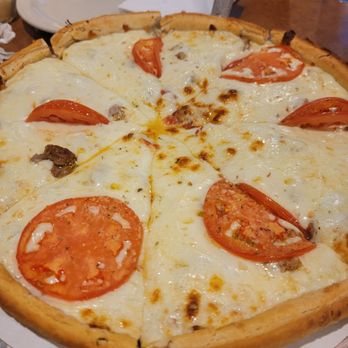 Wig & Pen Pizza Pub - Excellent Flying Tomato - Pizza Near Me - Ankeny, Iowa Wig & Pen Pizza Pub - Excellent Flying Tomato - Pizza Near Me - Ankeny, Iowa