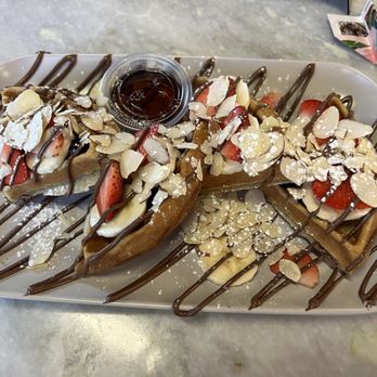 Cafe Barista - Nutella waffles 2/5 - Sandwiches Near Me - Kissimmee, Florida
