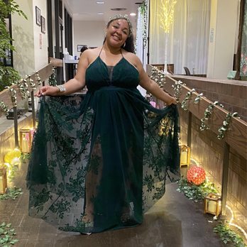 Windsor - My BEAUTIFUL dress from Windsor! - Accessories Near Me - Sacramento, California
