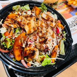 Habit Burger & Grill - Chargrilled peach summer salad