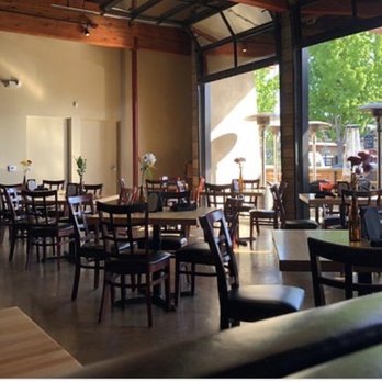 Belching Beaver Pub 980 - Seating - Brewpubs Near Me - Vista, California Belching Beaver Pub 980 - Seating - Brewpubs Near Me - Vista, California