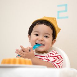 Crumbs and Smiles - Let me support you with Baby Led Weaning!