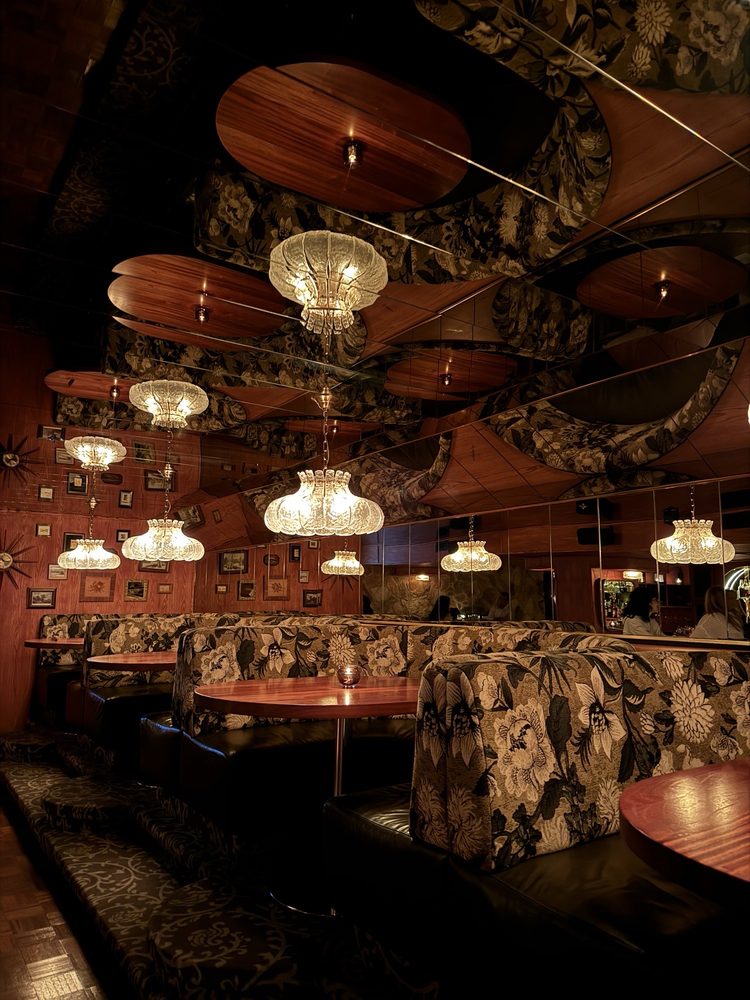 Goodnight Cocktail Club Logo