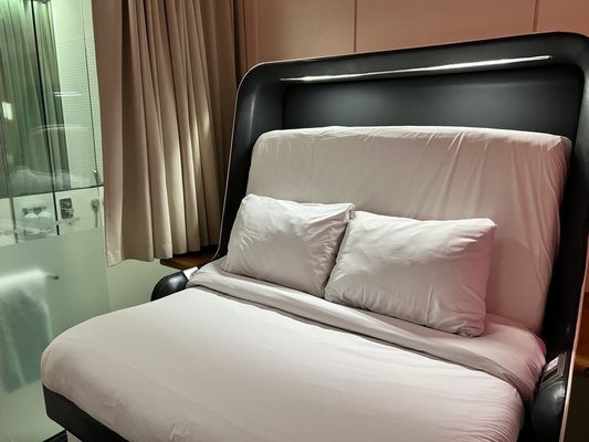 YOTELAIR Amsterdam Schiphol by null